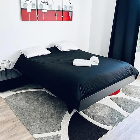 Location Pontalliac De 200 M2 A 50m De La Apartment Royan